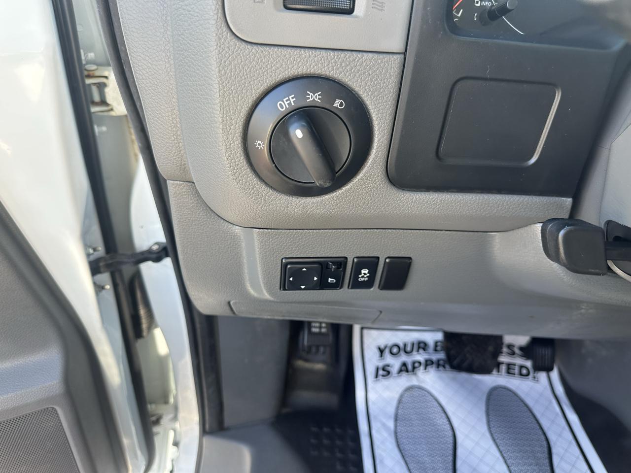 Nissan NV Cargo NV1500 Standard Roof V6 SV 2019
