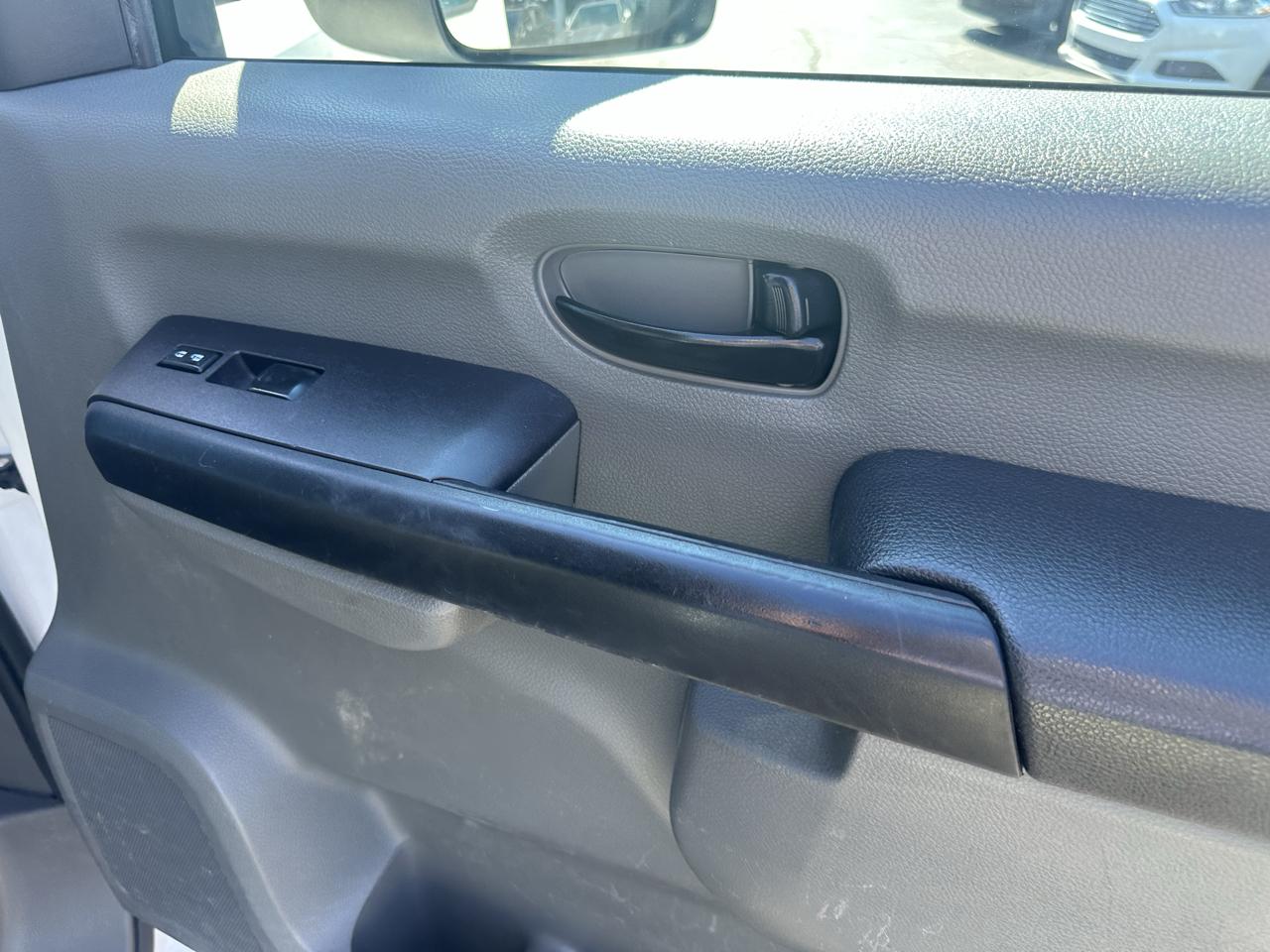 Nissan NV Cargo NV1500 Standard Roof V6 SV 2019