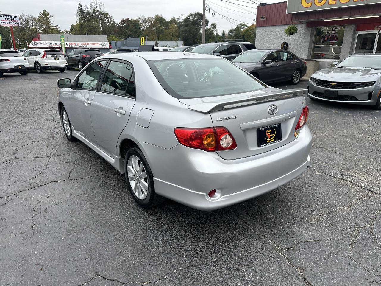 Toyota Corolla 4dr Sdn Man (Natl) 2009