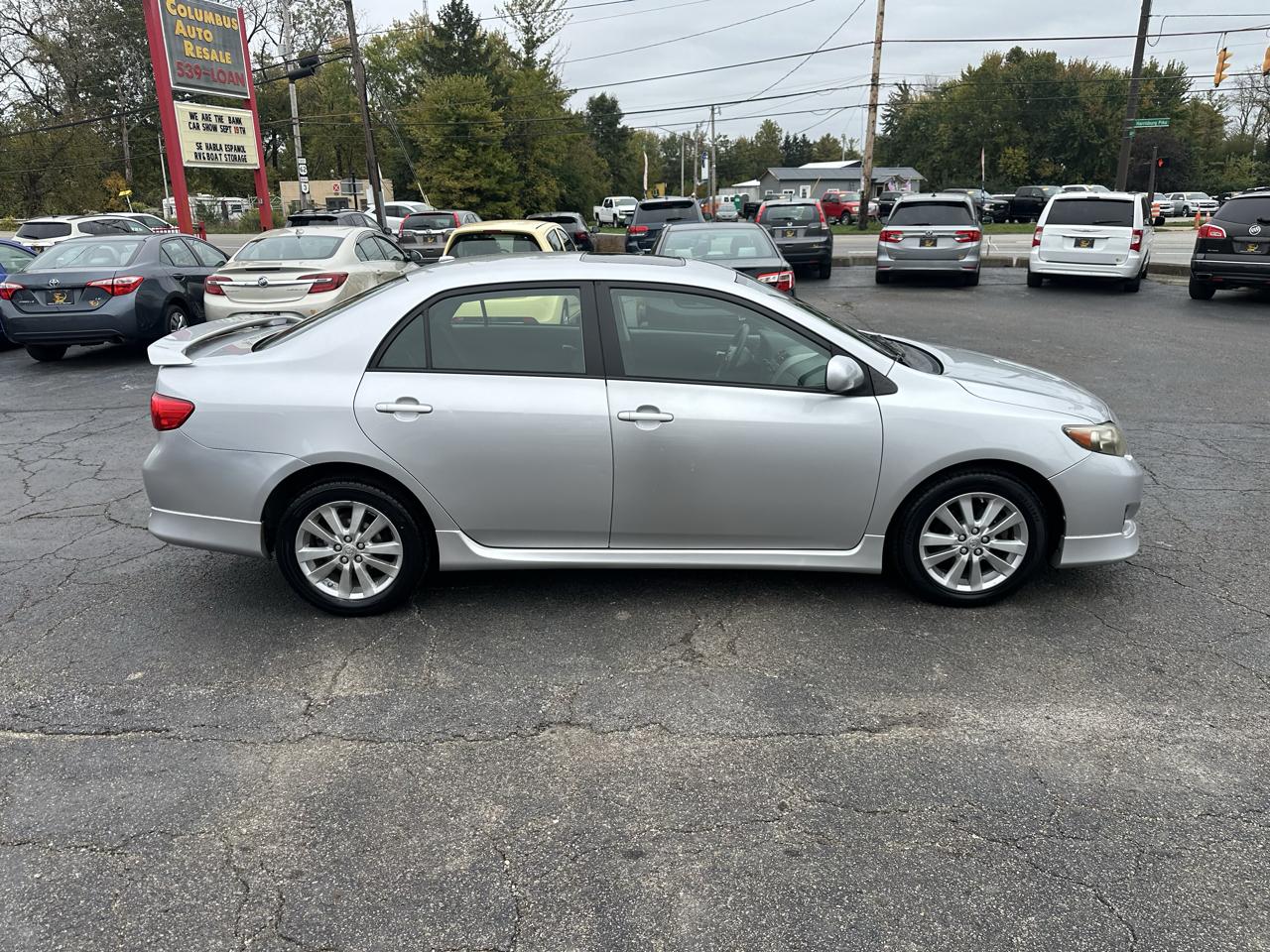 Toyota Corolla 4dr Sdn Man (Natl) 2009