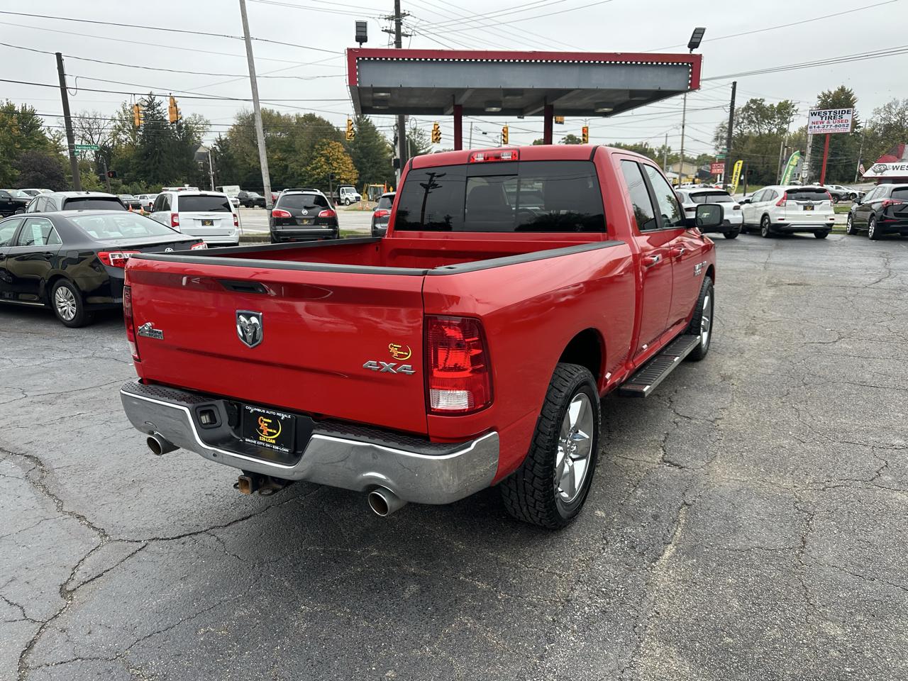 RAM 1500 4WD Quad Cab 140.5" Big Horn 2016