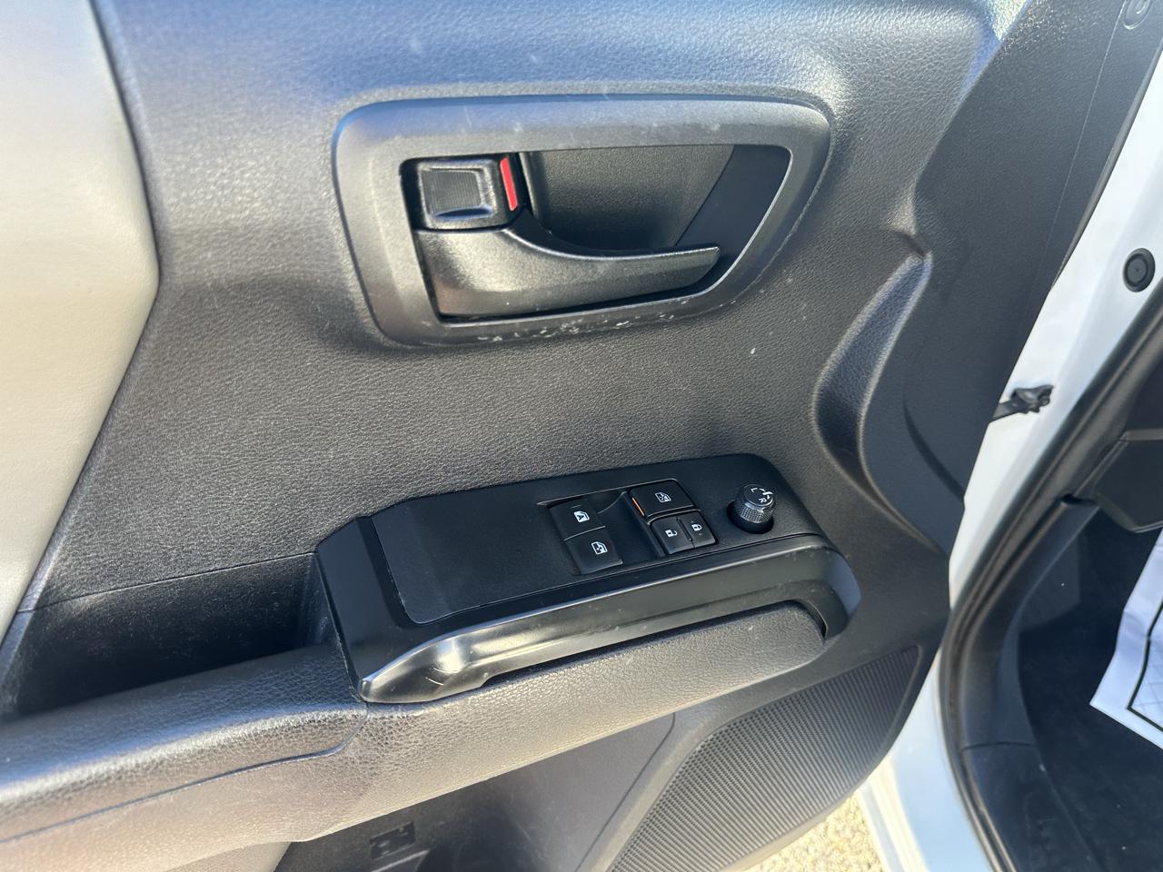 Toyota Tacoma 2WD SR5 Access Cab 6' Bed I4 AT (Natl) 2020