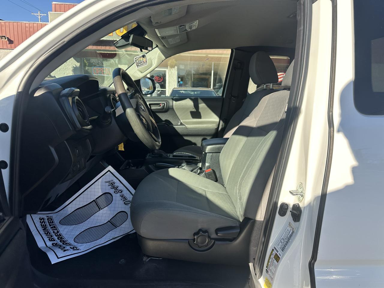 Toyota Tacoma 2WD SR5 Access Cab 6' Bed I4 AT (Natl) 2020