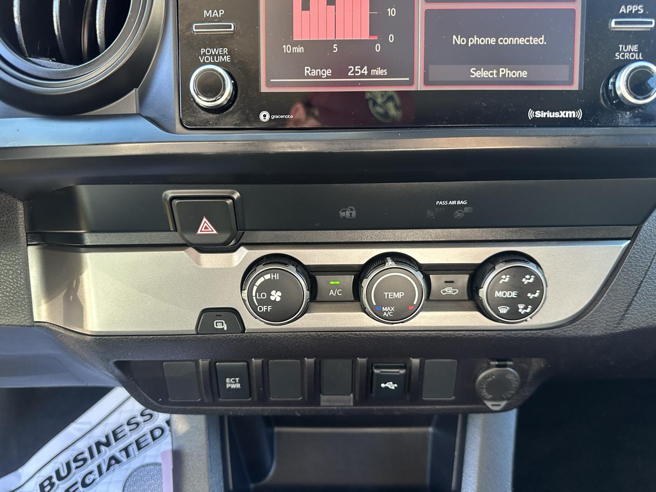 Toyota Tacoma 2WD SR5 Access Cab 6' Bed I4 AT (Natl) 2020