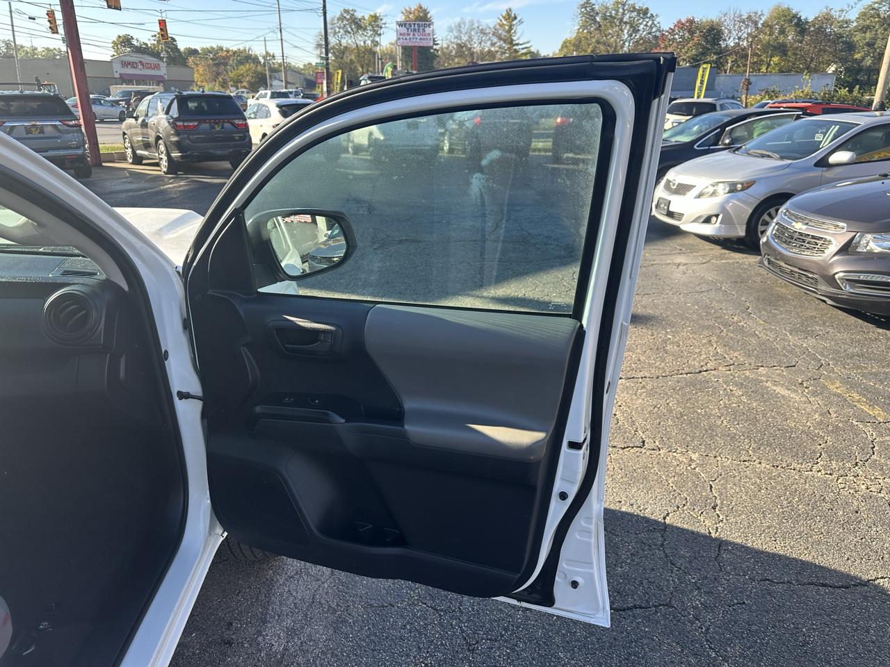 Toyota Tacoma 2WD SR5 Access Cab 6' Bed I4 AT (Natl) 2020