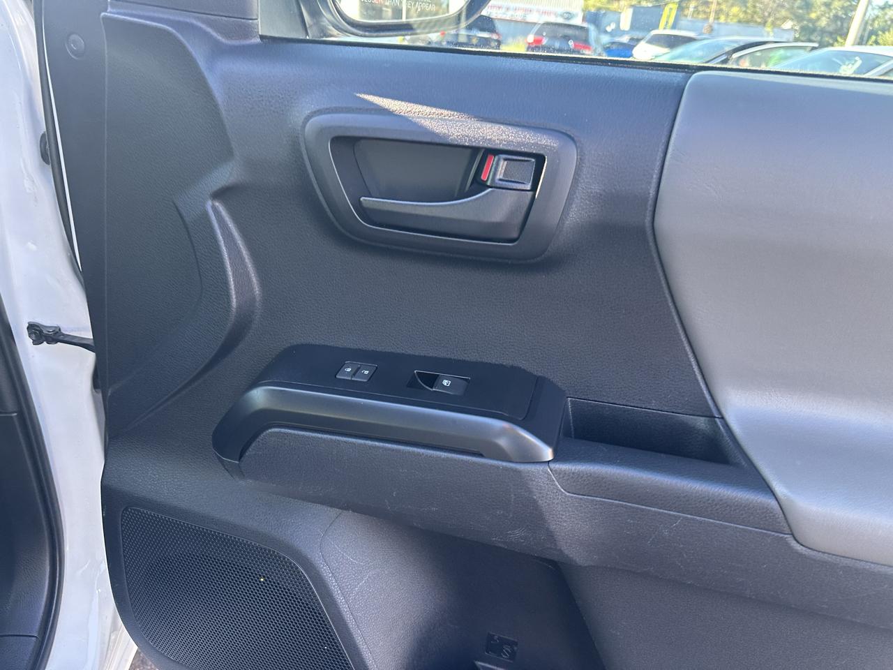 Toyota Tacoma 2WD SR5 Access Cab 6' Bed I4 AT (Natl) 2020