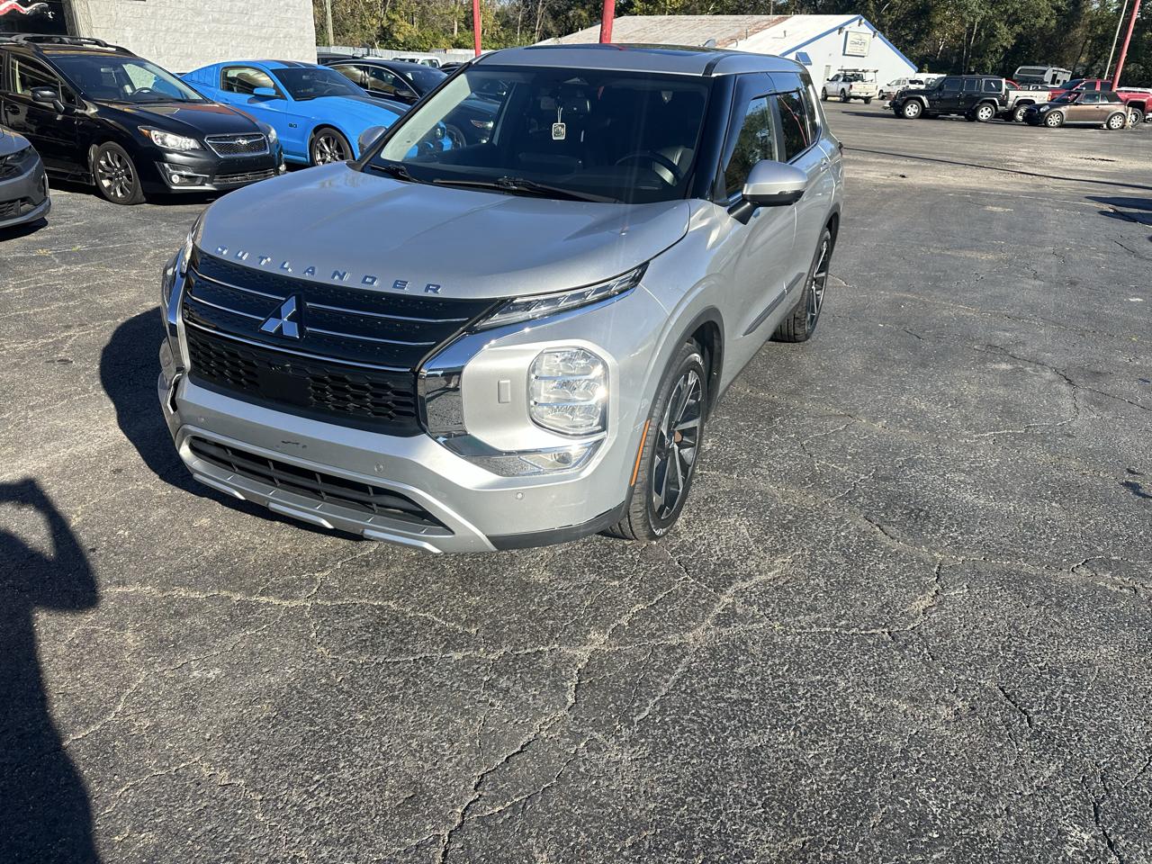 Mitsubishi Outlander SE Launch Edition S-AWC 2022