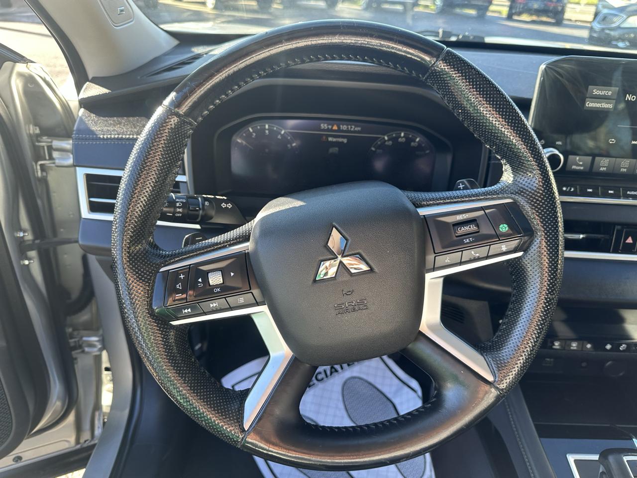 Mitsubishi Outlander SE Launch Edition S-AWC 2022