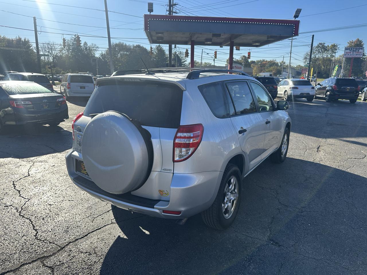 Toyota RAV4 4WD 4dr 4-cyl 4-Spd AT (Natl) 2010