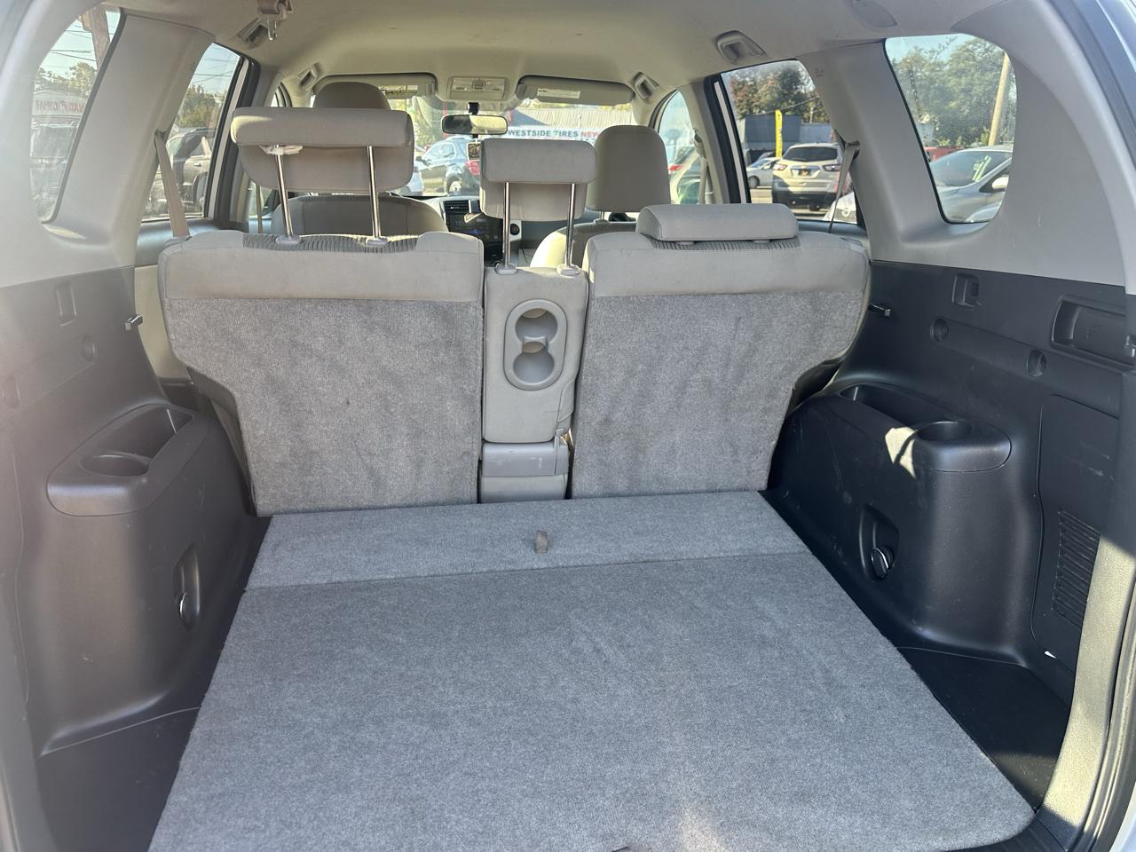 Toyota RAV4 4WD 4dr 4-cyl 4-Spd AT (Natl) 2010