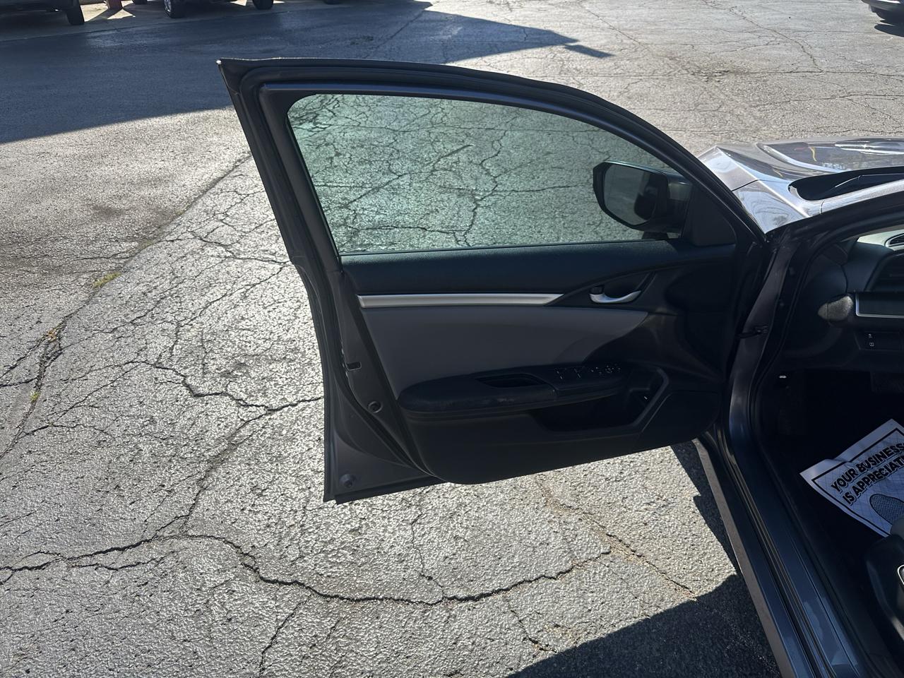 Honda Civic Sedan 4dr CVT LX 2016