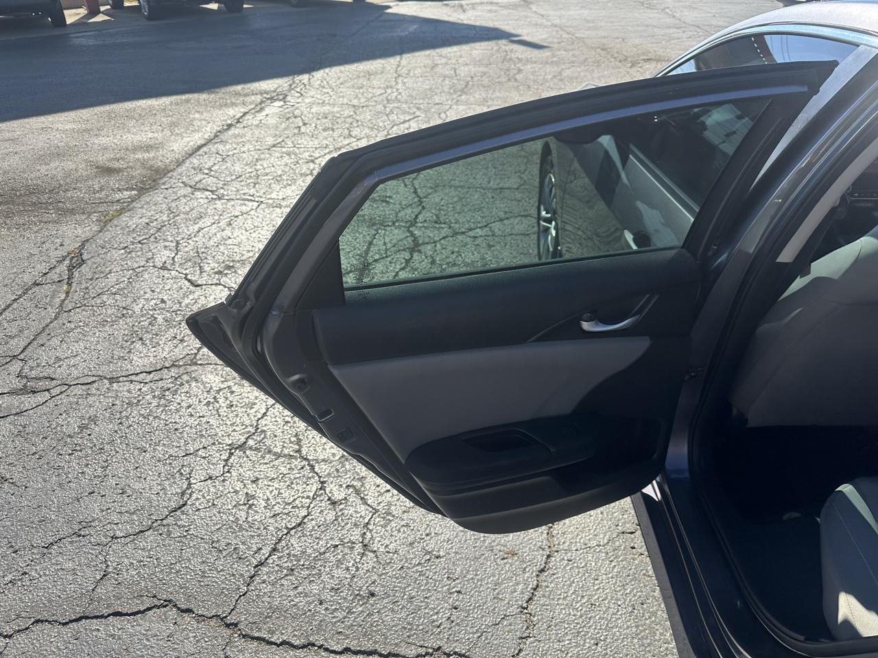 Honda Civic Sedan 4dr CVT LX 2016