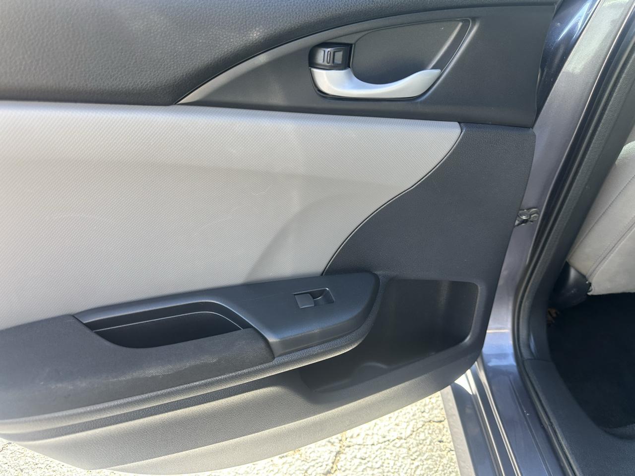 Honda Civic Sedan 4dr CVT LX 2016