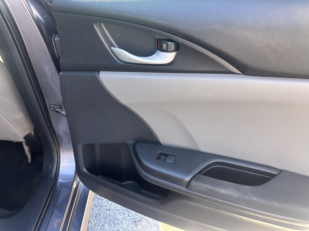 Honda Civic Sedan 4dr CVT LX 2016