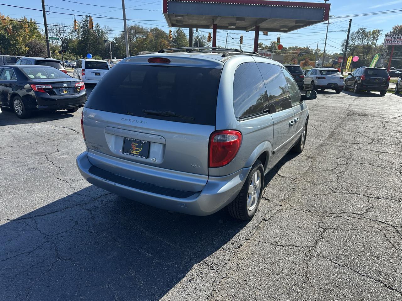 Dodge Caravan 4dr SXT 2006