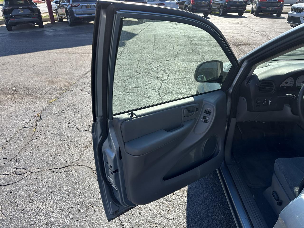 Dodge Caravan 4dr SXT 2006