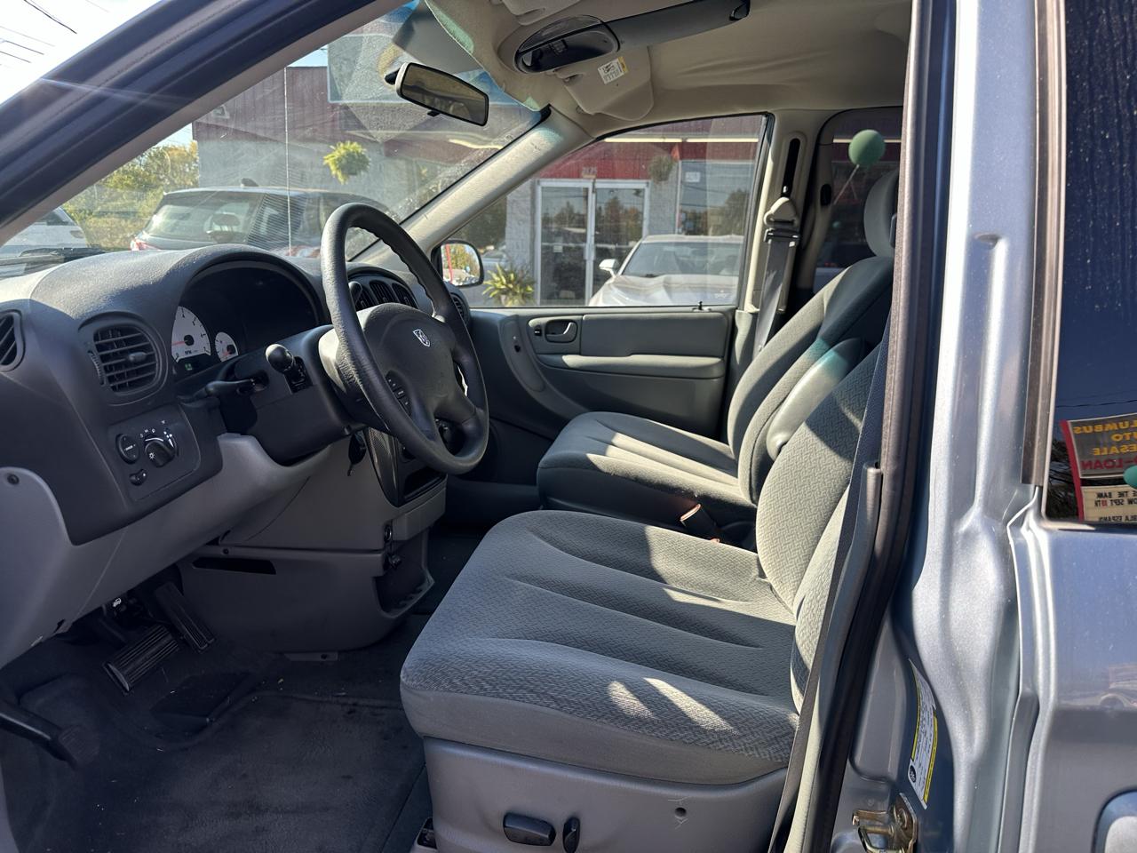 Dodge Caravan 4dr SXT 2006