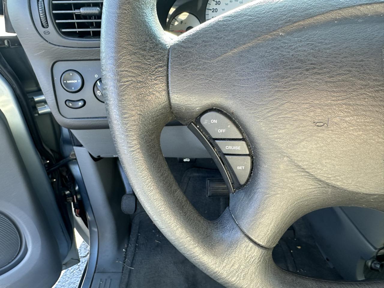 Dodge Caravan 4dr SXT 2006