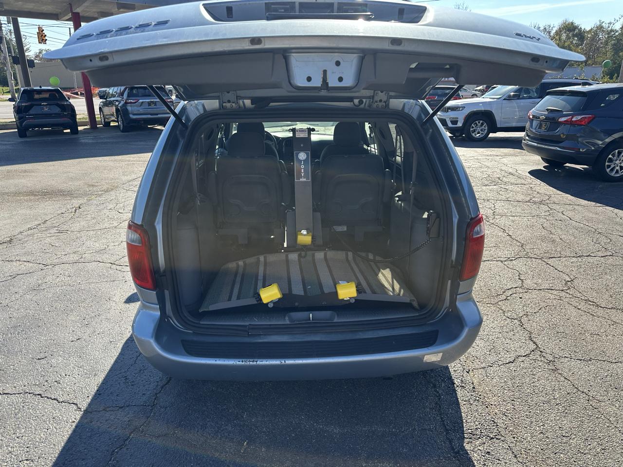 Dodge Caravan 4dr SXT 2006