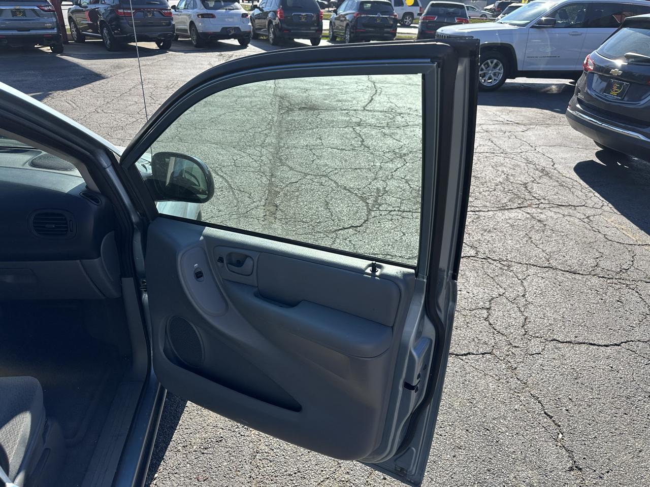 Dodge Caravan 4dr SXT 2006