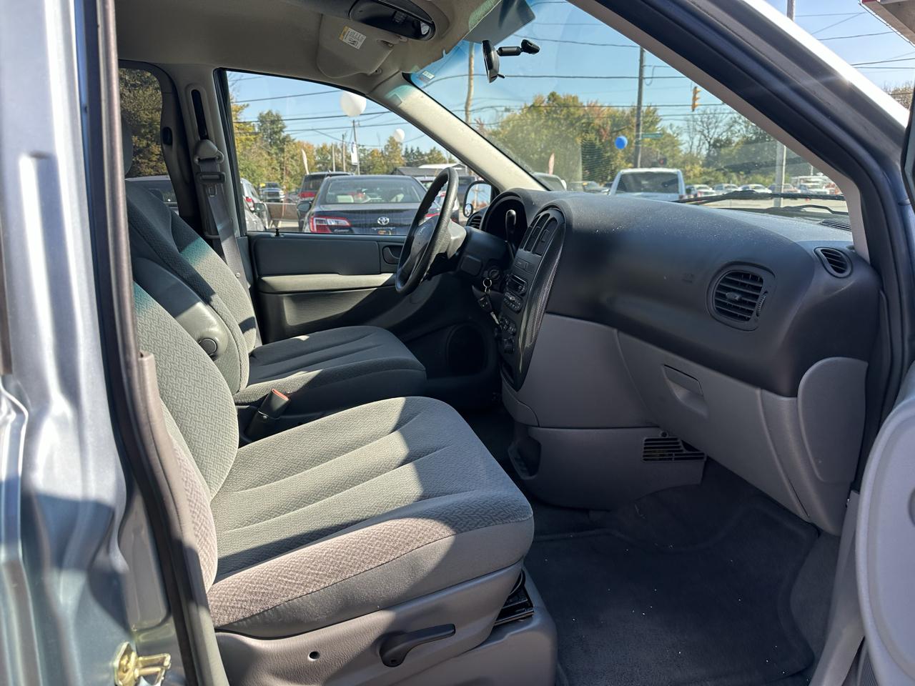 Dodge Caravan 4dr SXT 2006