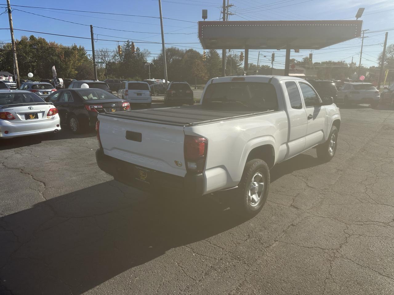 Toyota Tacoma 2WD SR5 Access Cab 6' Bed I4 AT (Natl) 2020