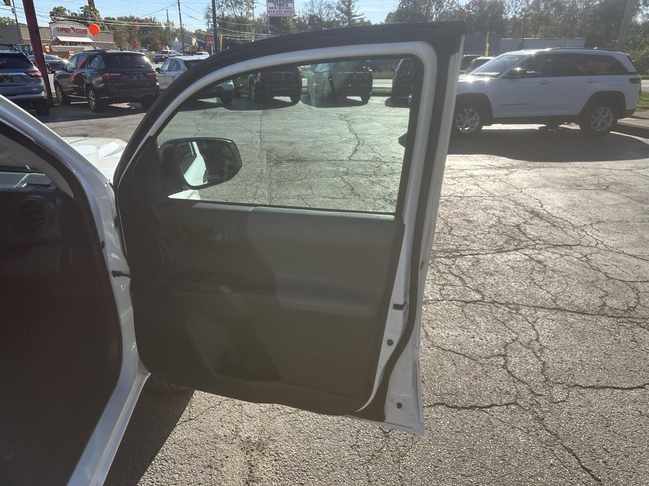 Toyota Tacoma 2WD SR5 Access Cab 6' Bed I4 AT (Natl) 2020