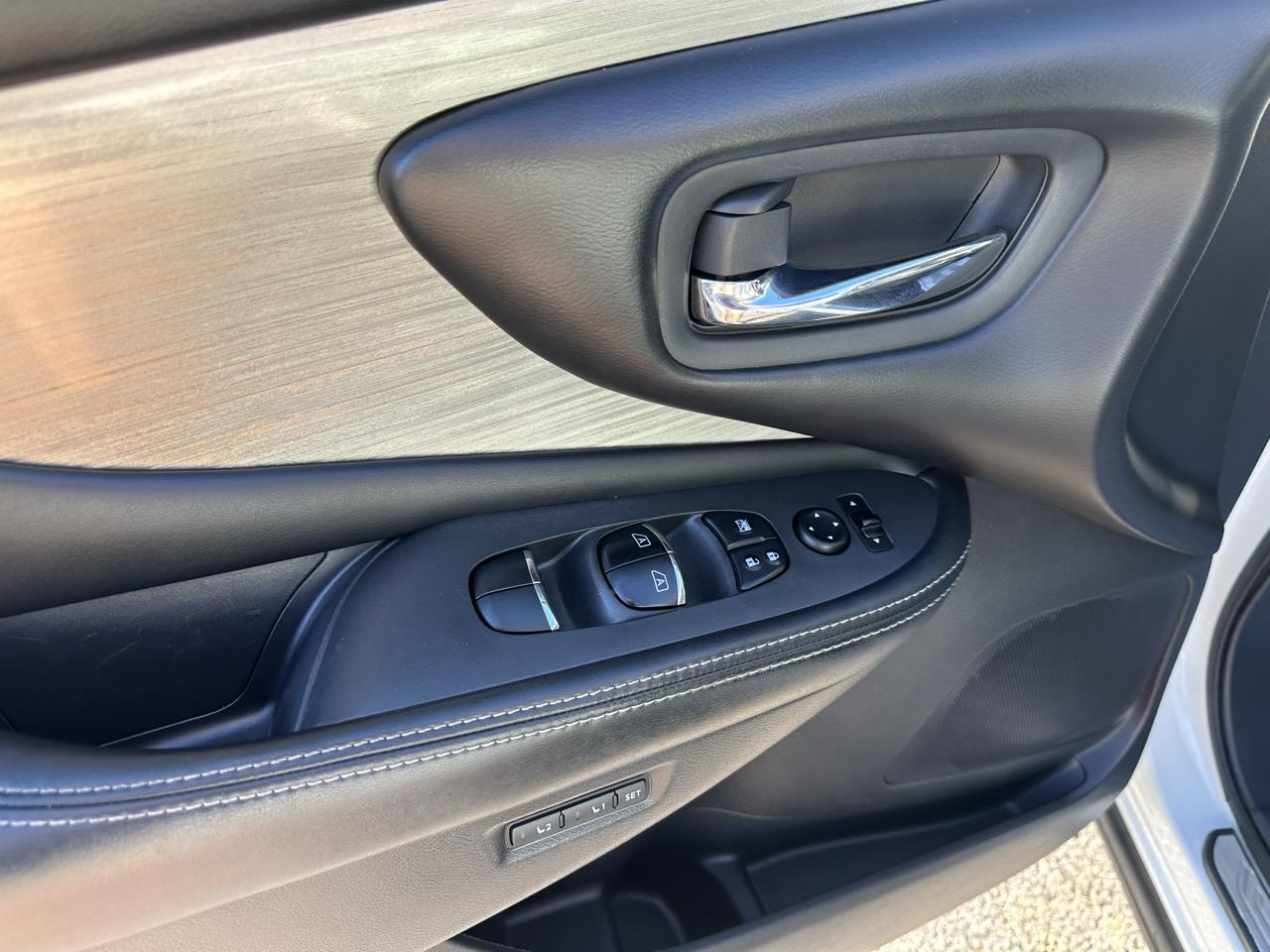 Nissan Murano AWD 4dr Platinum 2016