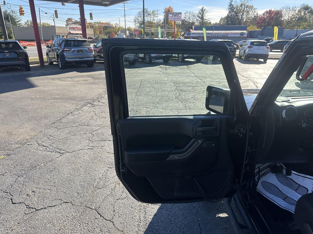 Jeep Wrangler Unlimited 4WD 4dr Sport 2015