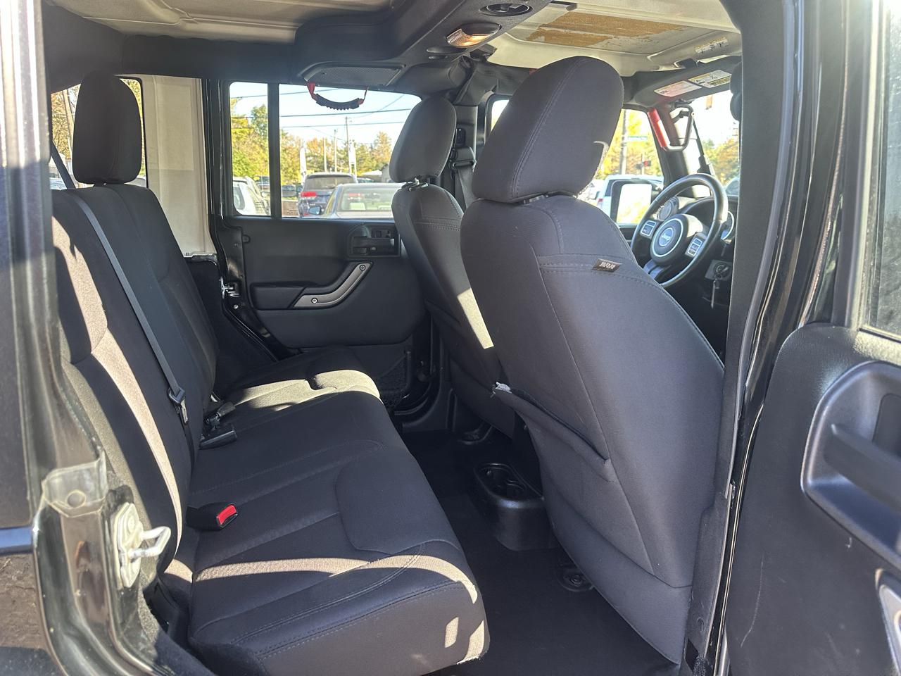 Jeep Wrangler Unlimited 4WD 4dr Sport 2015