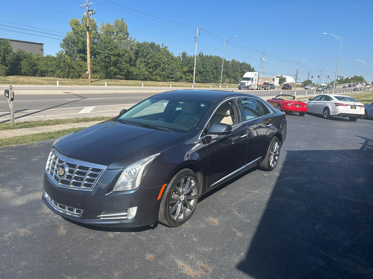 Cadillac XTS 4dr Sdn Luxury FWD 2013 Cadillac XTS 4dr Sdn Luxury FWD 2013