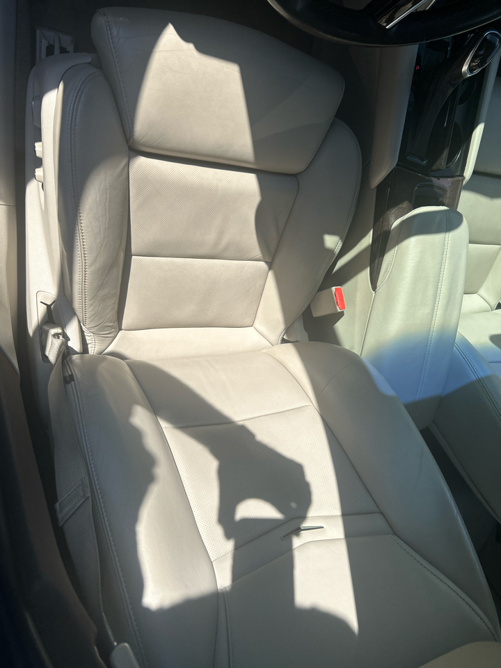 Cadillac XTS 4dr Sdn Luxury FWD 2013 Cadillac XTS 4dr Sdn Luxury FWD 2013