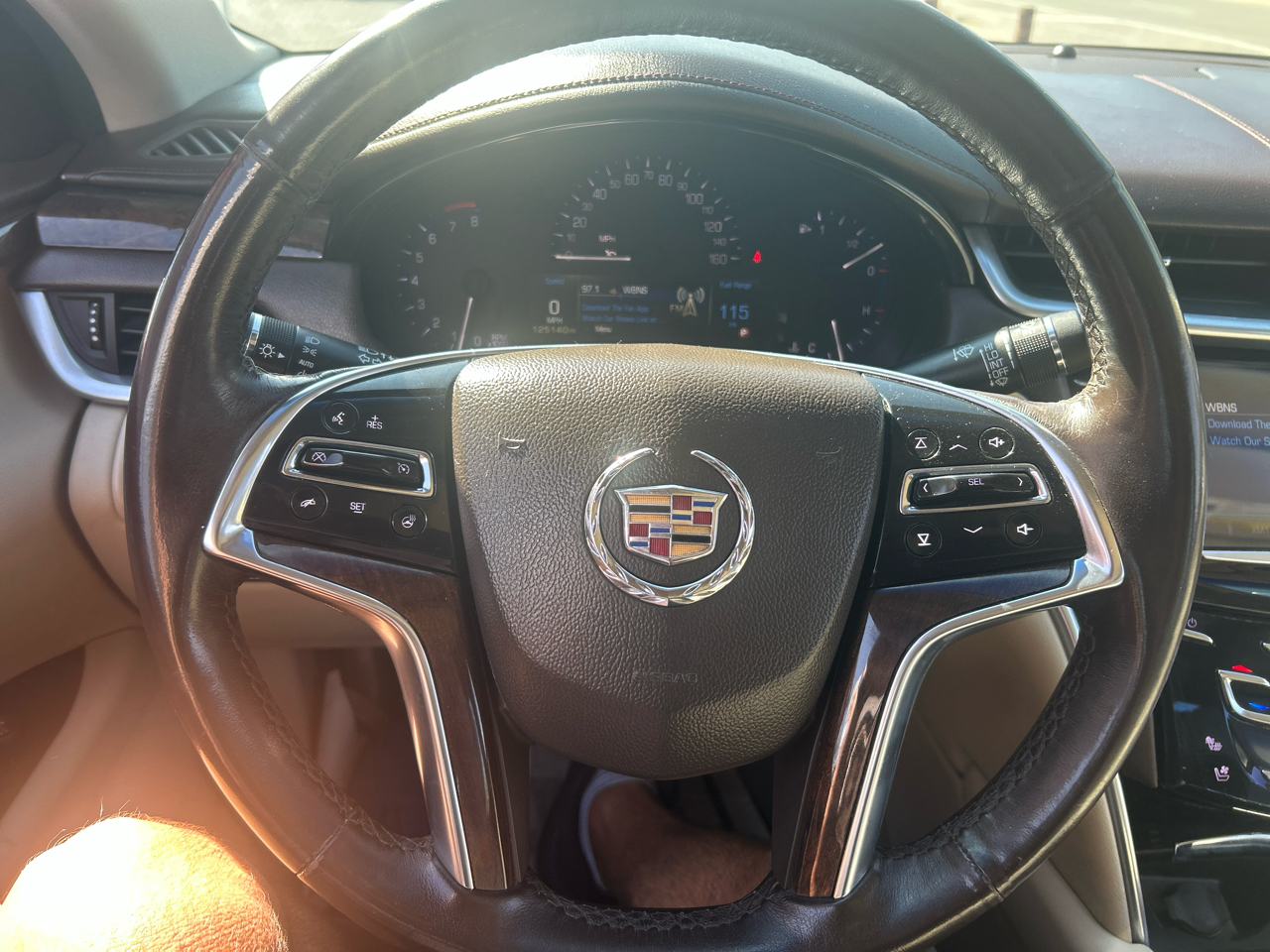 Cadillac XTS 4dr Sdn Luxury FWD 2013 Cadillac XTS 4dr Sdn Luxury FWD 2013