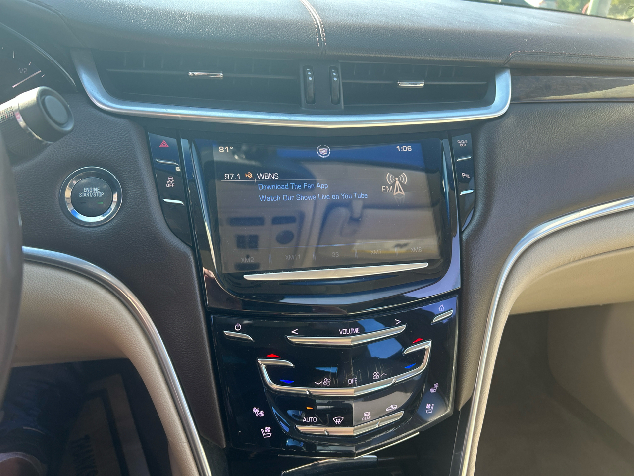Cadillac XTS 4dr Sdn Luxury FWD 2013 Cadillac XTS 4dr Sdn Luxury FWD 2013