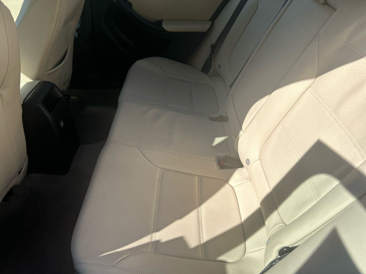 Volkswagen Jetta Sedan 4dr Auto SE PZEV 2011 Volkswagen Jetta Sedan 4dr Auto SE PZEV 2011
