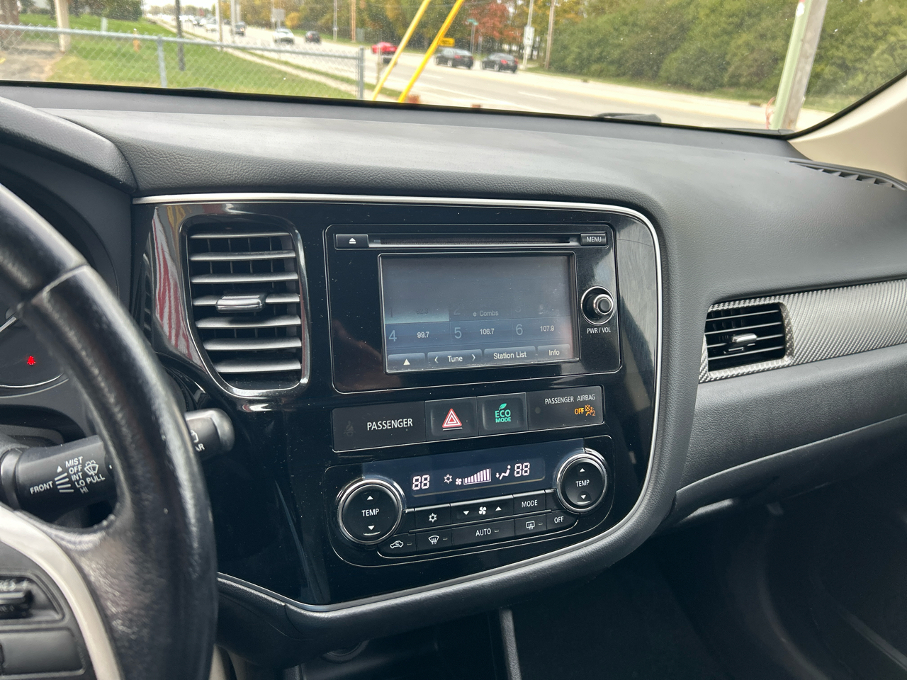 Mitsubishi Outlander 4WD 4dr SE 2014 Mitsubishi Outlander 4WD 4dr SE 2014