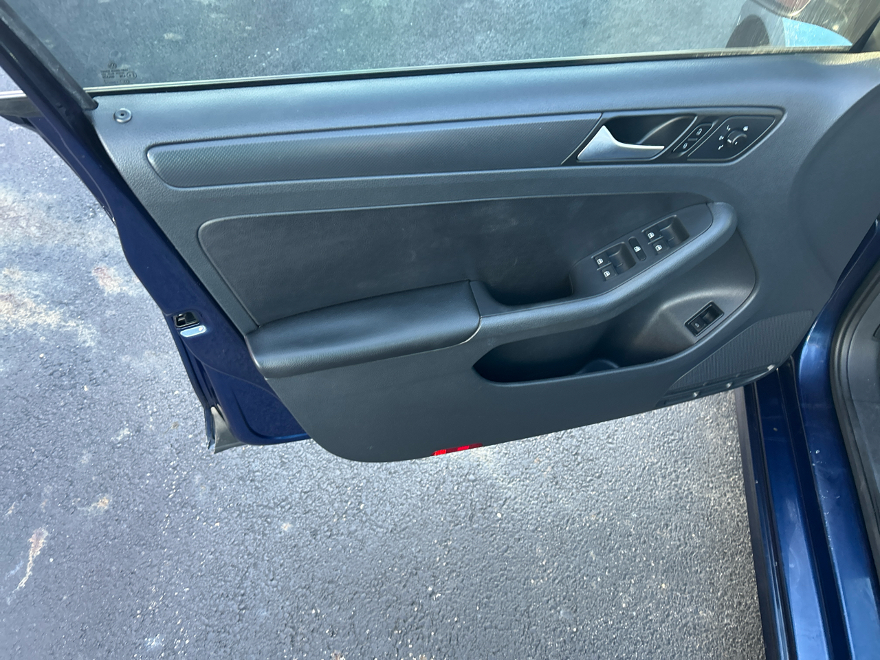 Volkswagen Jetta Sedan 4dr Auto SE PZEV 2014