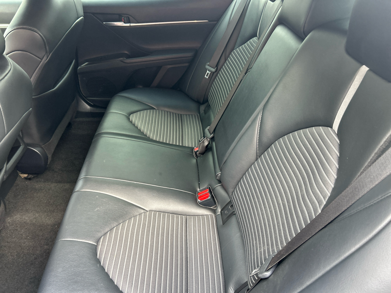 Toyota Camry SE Auto (Natl) 2023