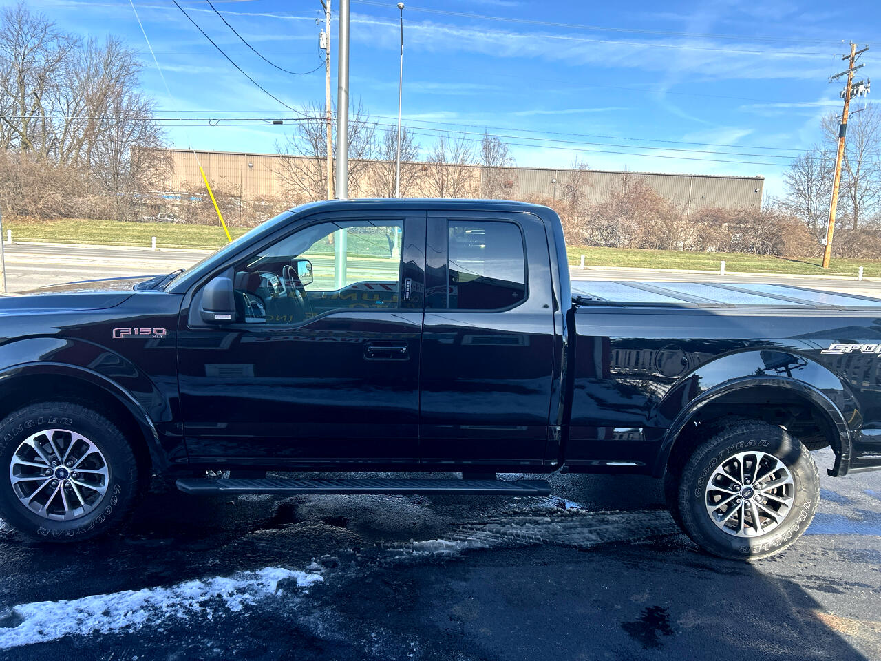 Ford F-150 4WD SuperCab 145" XLT 2018