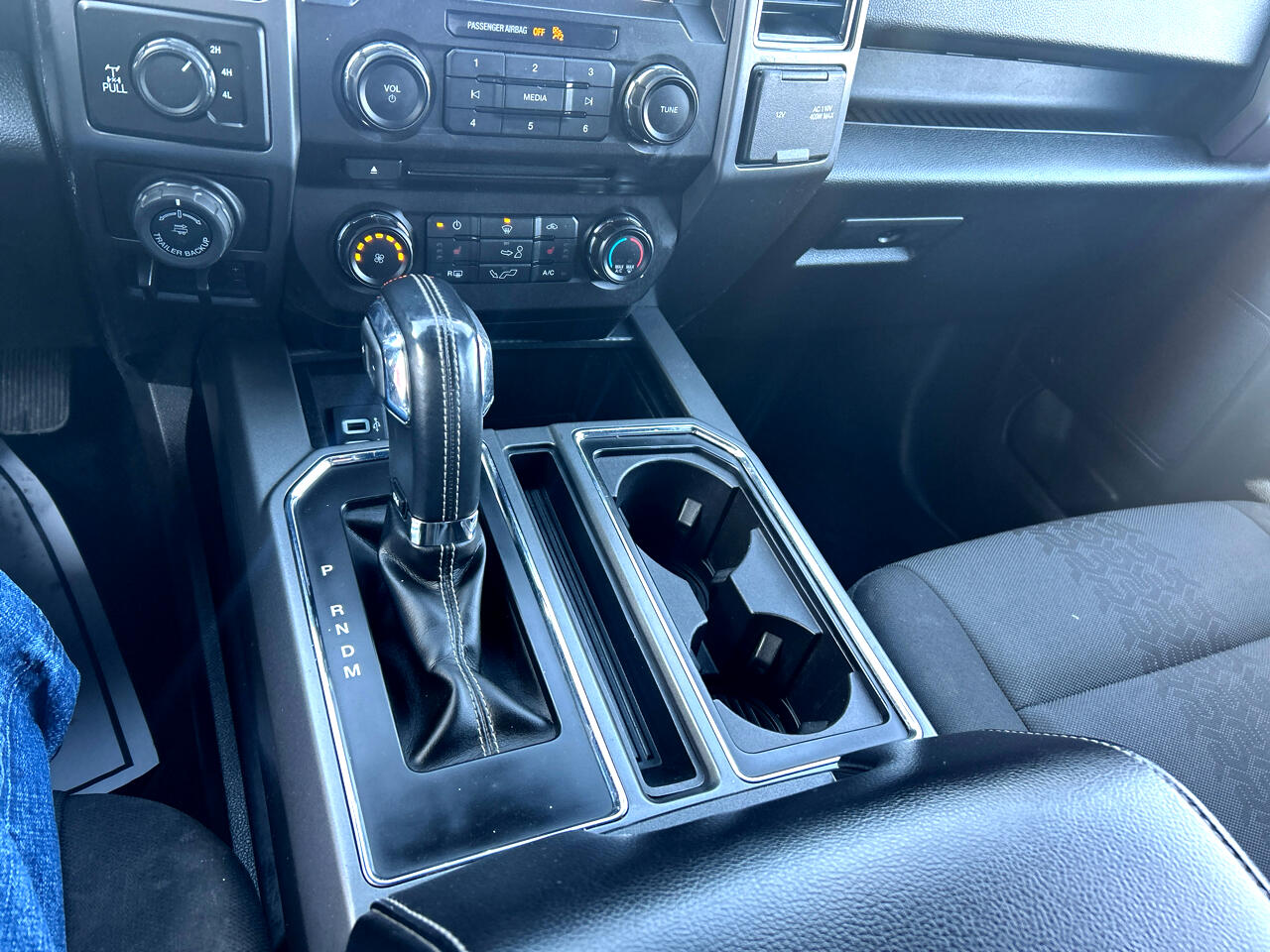 Ford F-150 4WD SuperCab 145" XLT 2018