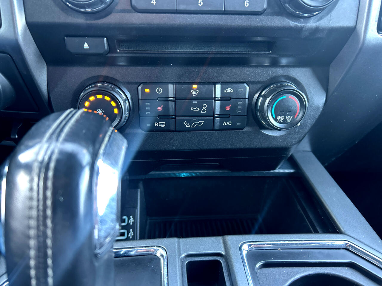 Ford F-150 4WD SuperCab 145" XLT 2018