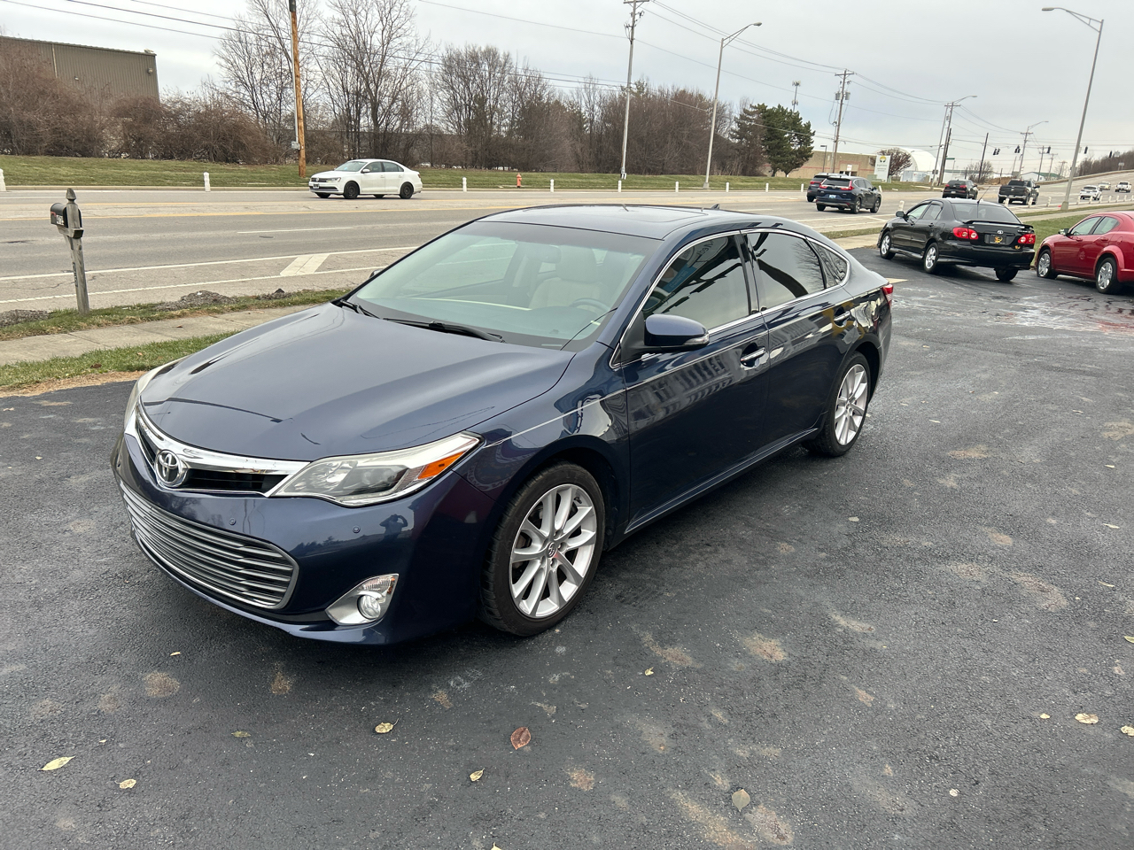 Toyota Avalon 4dr Sdn XLE Premium (Natl) 2014