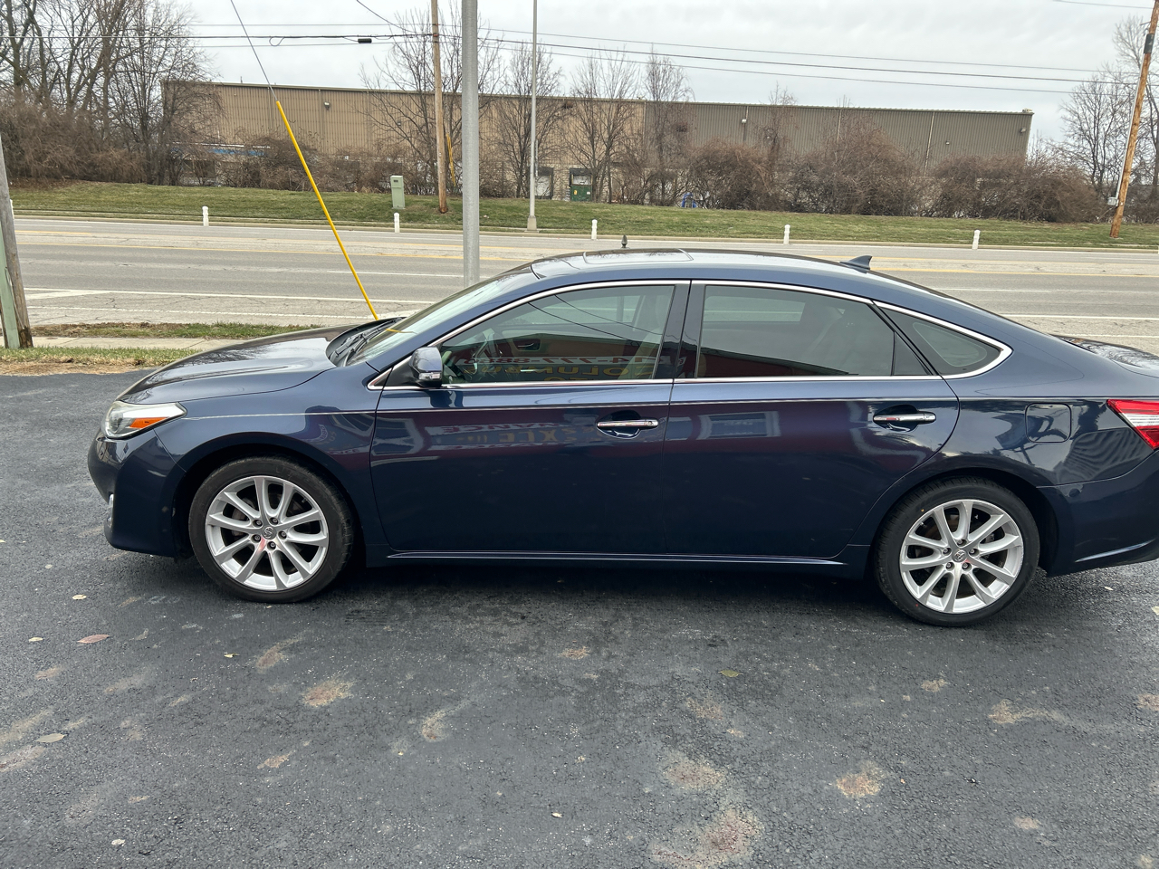 Toyota Avalon 4dr Sdn XLE Premium (Natl) 2014