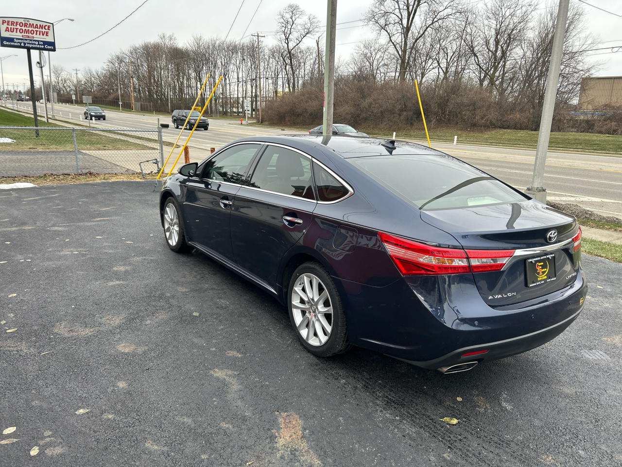 Toyota Avalon 4dr Sdn XLE Premium (Natl) 2014