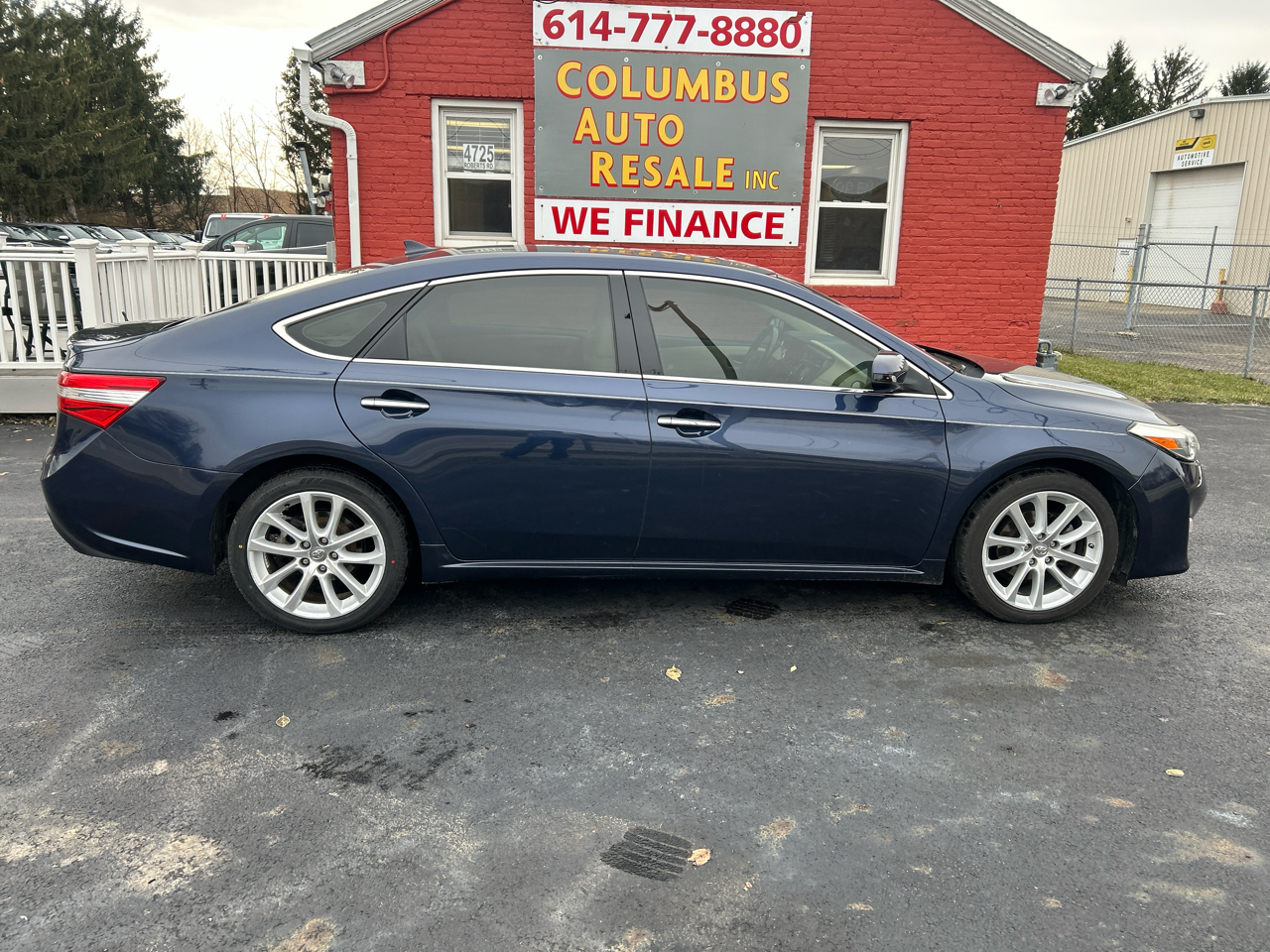 Toyota Avalon 4dr Sdn XLE Premium (Natl) 2014
