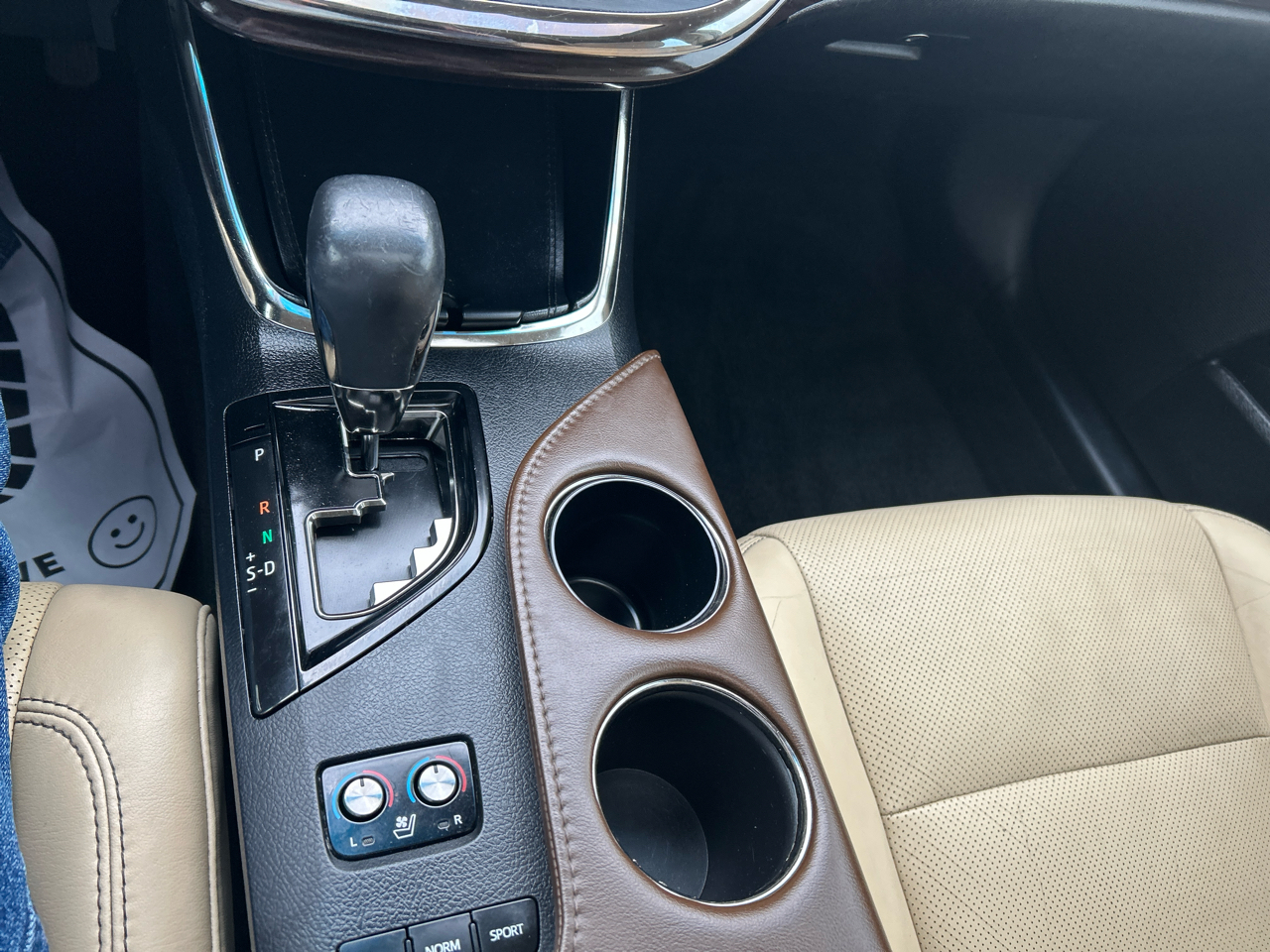 Toyota Avalon 4dr Sdn XLE Premium (Natl) 2014