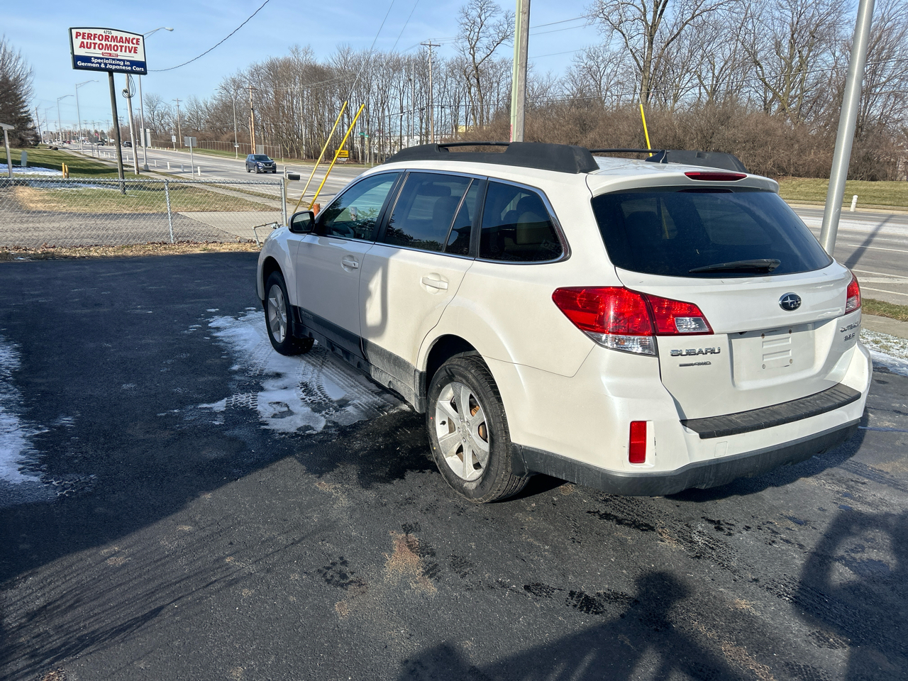 Subaru Outback 4dr Wgn H6 Auto 3.6R Limited 2014