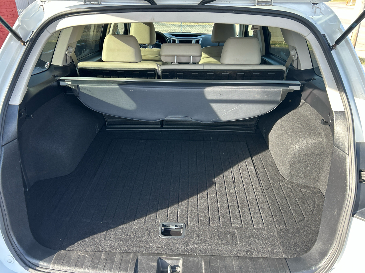 Subaru Outback 4dr Wgn H6 Auto 3.6R Limited 2014