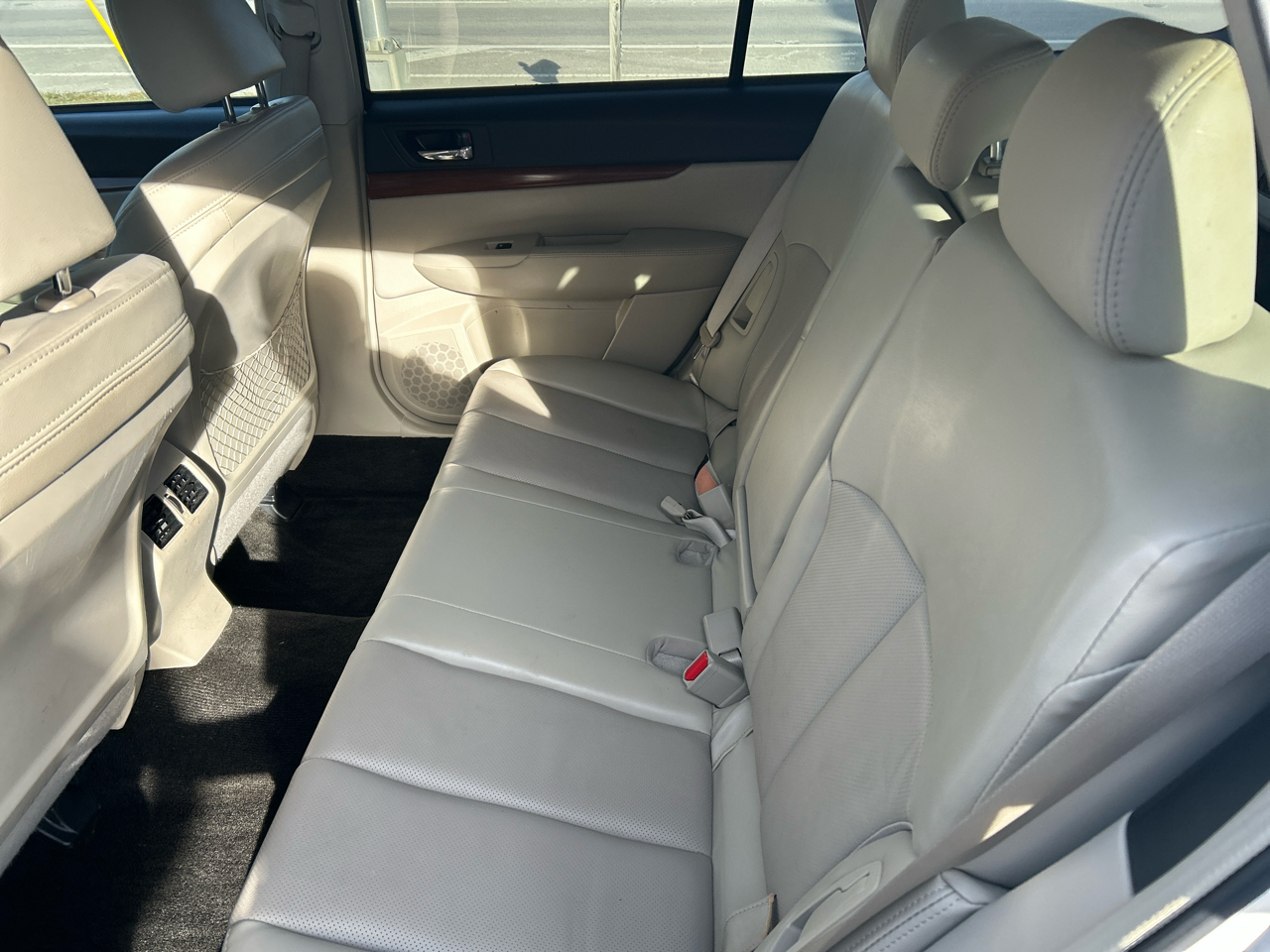 Subaru Outback 4dr Wgn H6 Auto 3.6R Limited 2014