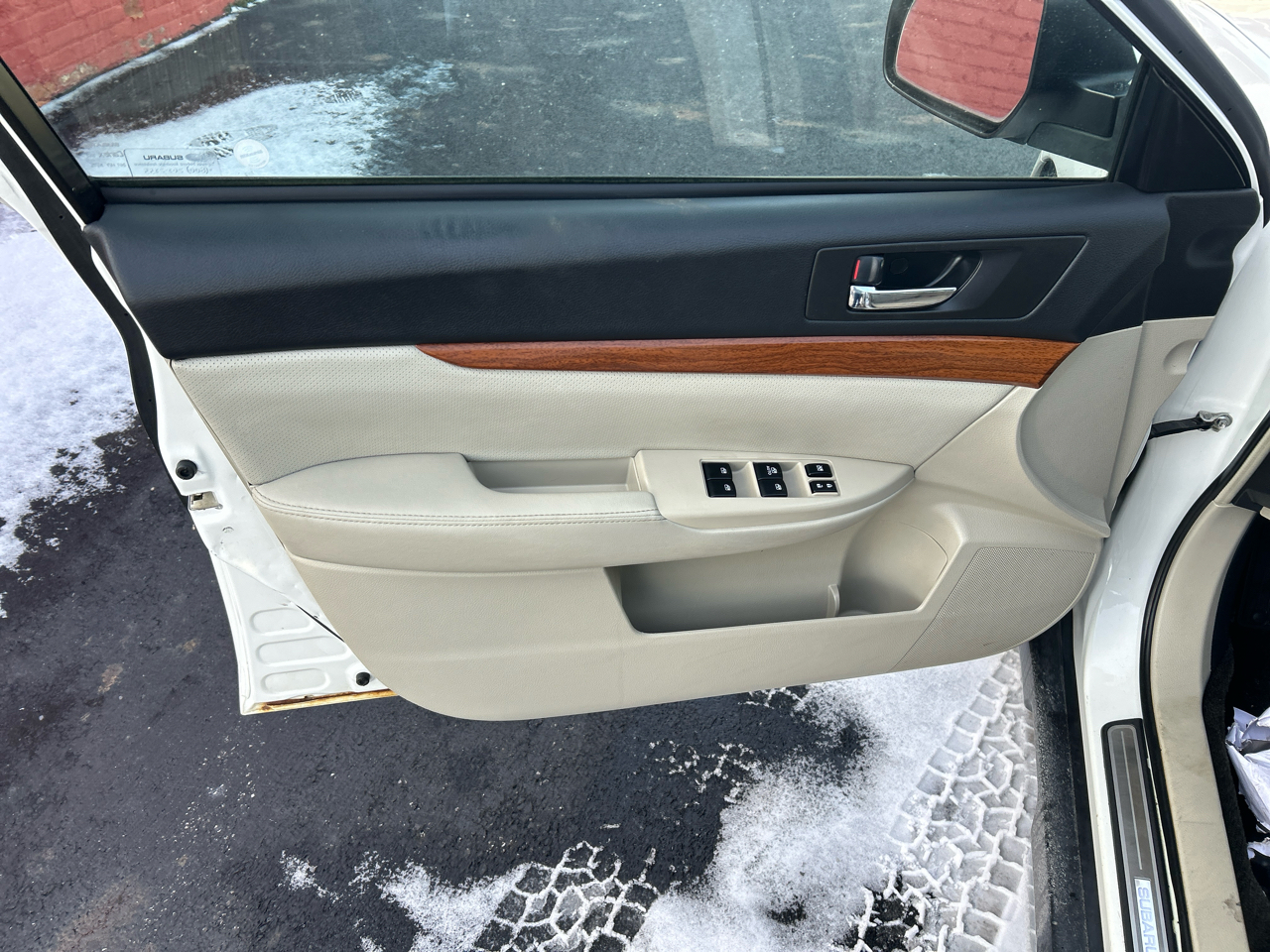 Subaru Outback 4dr Wgn H6 Auto 3.6R Limited 2014